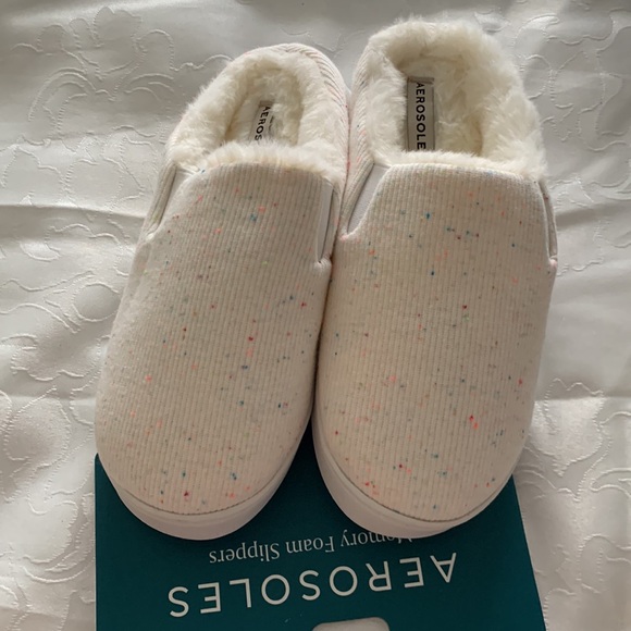 Aerosoles woman’s slippers New size Small 5-6 - Picture 4 of 6